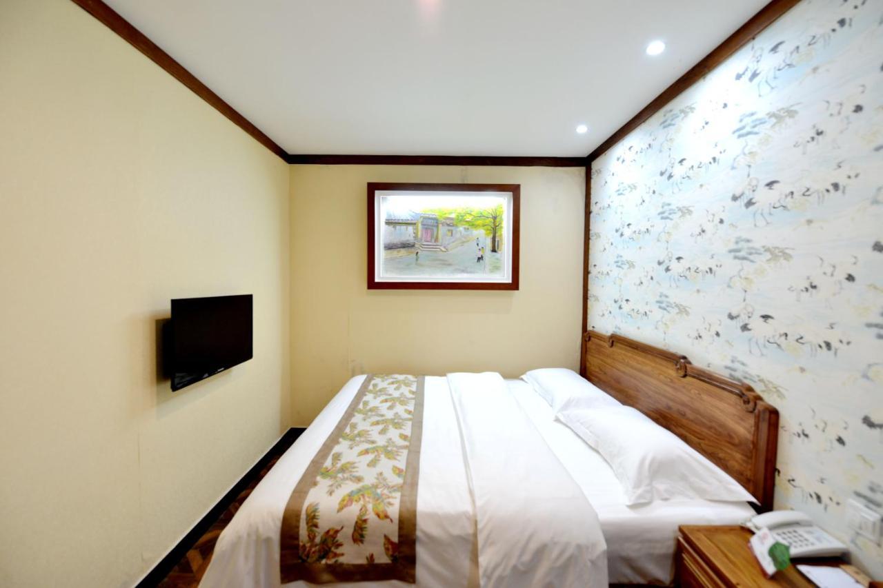 The East Hotel-very Close To The Drum Tower,the Temple,houhai Bar Street,and The Forbidden City,there Are Many Old Traditional Hutongs Around The ,experience The Culture Of Old Hutongs,near Exit A Of Shichahai On Metro Line Hotel Beijing