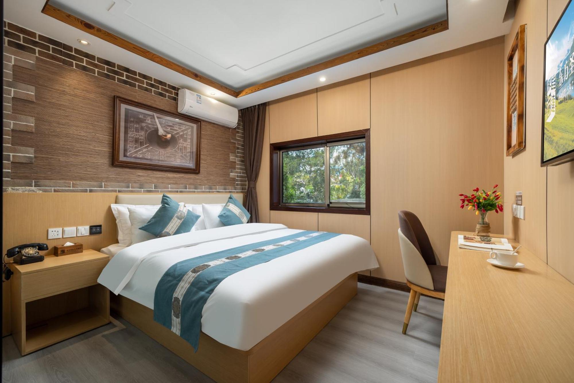 The East Hotel-very Close To The Drum Tower,the Temple,houhai Bar Street,and The Forbidden City,there Are Many Old Traditional Hutongs Around The ,experience The Culture Of Old Hutongs,near Exit A Of Shichahai On Metro Line Hotel