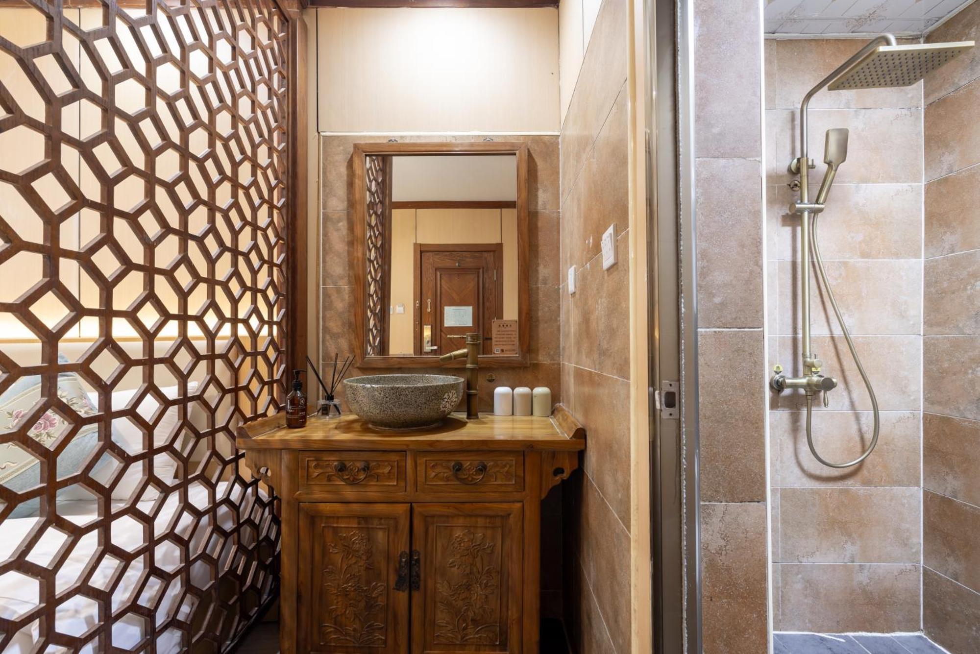 Hotel The East Hotel-very Close To The Drum Tower,the Temple,houhai Bar Street,and The Forbidden City,there Are Many Old Traditional Hutongs Around The ,experience The Culture Of Old Hutongs,near Exit A Of Shichahai On Metro Line 4*