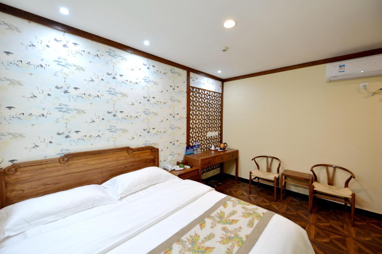 Отель The East Hotel-very Close To The Drum Tower,the Temple,houhai Bar Street,and The Forbidden City,there Are Many Old Traditional Hutongs Around The ,experience The Culture Of Old Hutongs,near Exit A Of Shichahai On Metro Line 4*