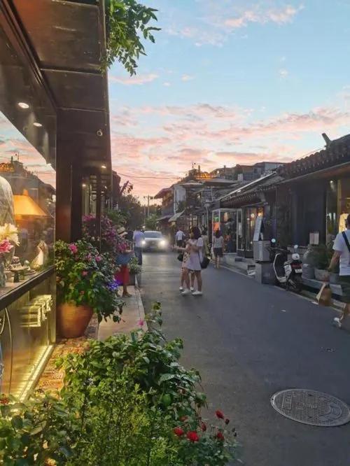 Отель The East Hotel-very Close To The Drum Tower,the Temple,houhai Bar Street,and The Forbidden City,there Are Many Old Traditional Hutongs Around The ,experience The Culture Of Old Hutongs,near Exit A Of Shichahai On Metro Line Пекин