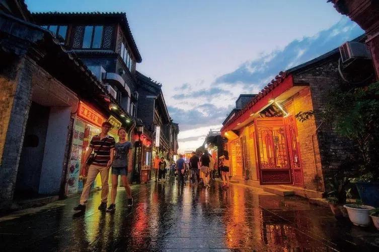 Отель The East Hotel-very Close To The Drum Tower,the Temple,houhai Bar Street,and The Forbidden City,there Are Many Old Traditional Hutongs Around The ,experience The Culture Of Old Hutongs,near Exit A Of Shichahai On Metro Line